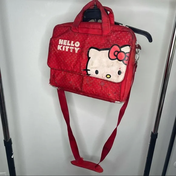Hello Kitty Laptop Bag 💼 (severely damaged) - Picture 7 of 10